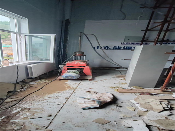 沙嘴街道地基基础下沉墙体裂缝加固注浆顶升施工